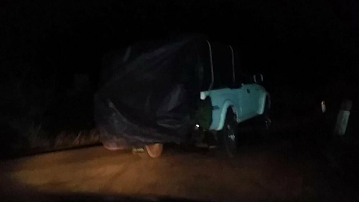 ឡានដឹក​ឈើ​របស់​លោក ម៉ៅ សារ៉េត និង​ភរិយា