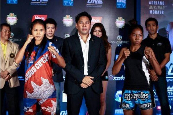 កីឡាករកីឡាការីនី ជាតិអន្តរជាតិ១៨រូបមកពី៩ប្រទេស