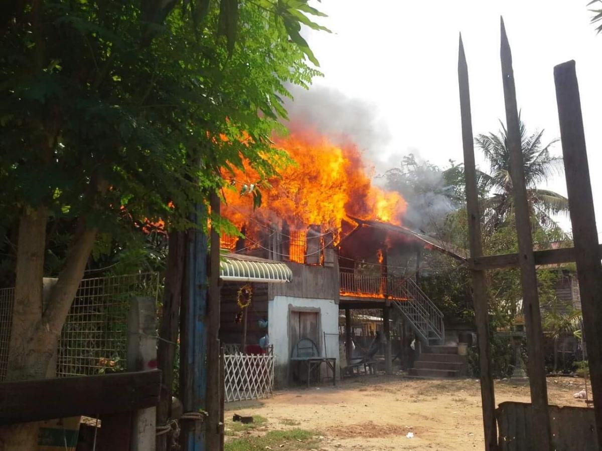 ផ្ទះប្រជាពលរដ្ឋចំនួន ០២ខ្នង ត្រូវបានអគ្គីភ័យឆាបឆេះ