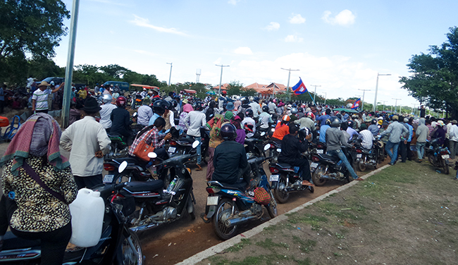 តំណាងសហគមន៍៧ស្រុក ហែញត្តិពាក់ព័ន្ធរឿងទំនាស់ដីធ្លី