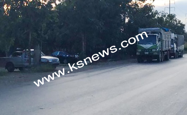 រថយន្ត​ដឹក​ទំនិញឈប់​បង់លុយ​អោយគយជជុះ