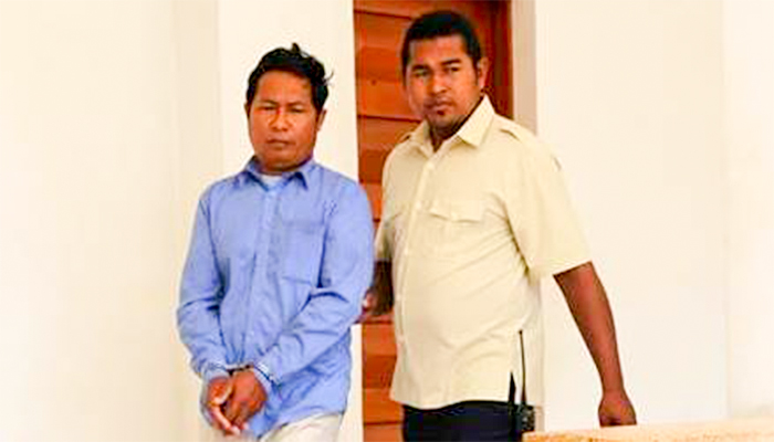 លោក រឹមសំ​អុន អាវ​ខៀវ